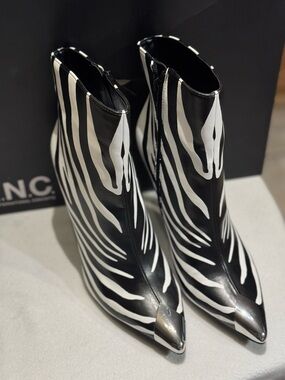 International Concepts Rohese Ankle Boots,